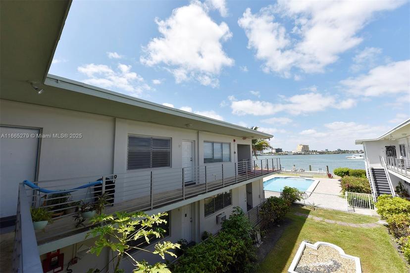 Picture of 2250 Bay Dr # 17, Miami Beach FL 33141
