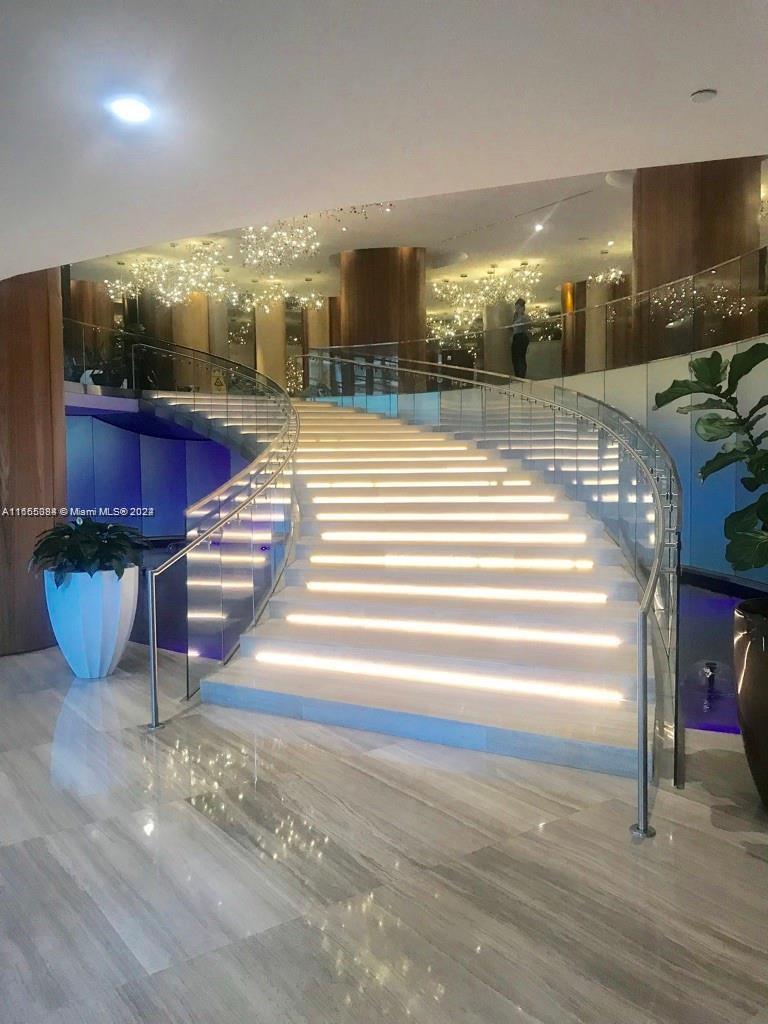 Picture of 488 NE 18Th St # 3000, Miami FL 33132