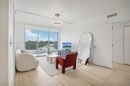 Picture of 13800 Highland Dr # 503, North Miami Beach, FL 33181