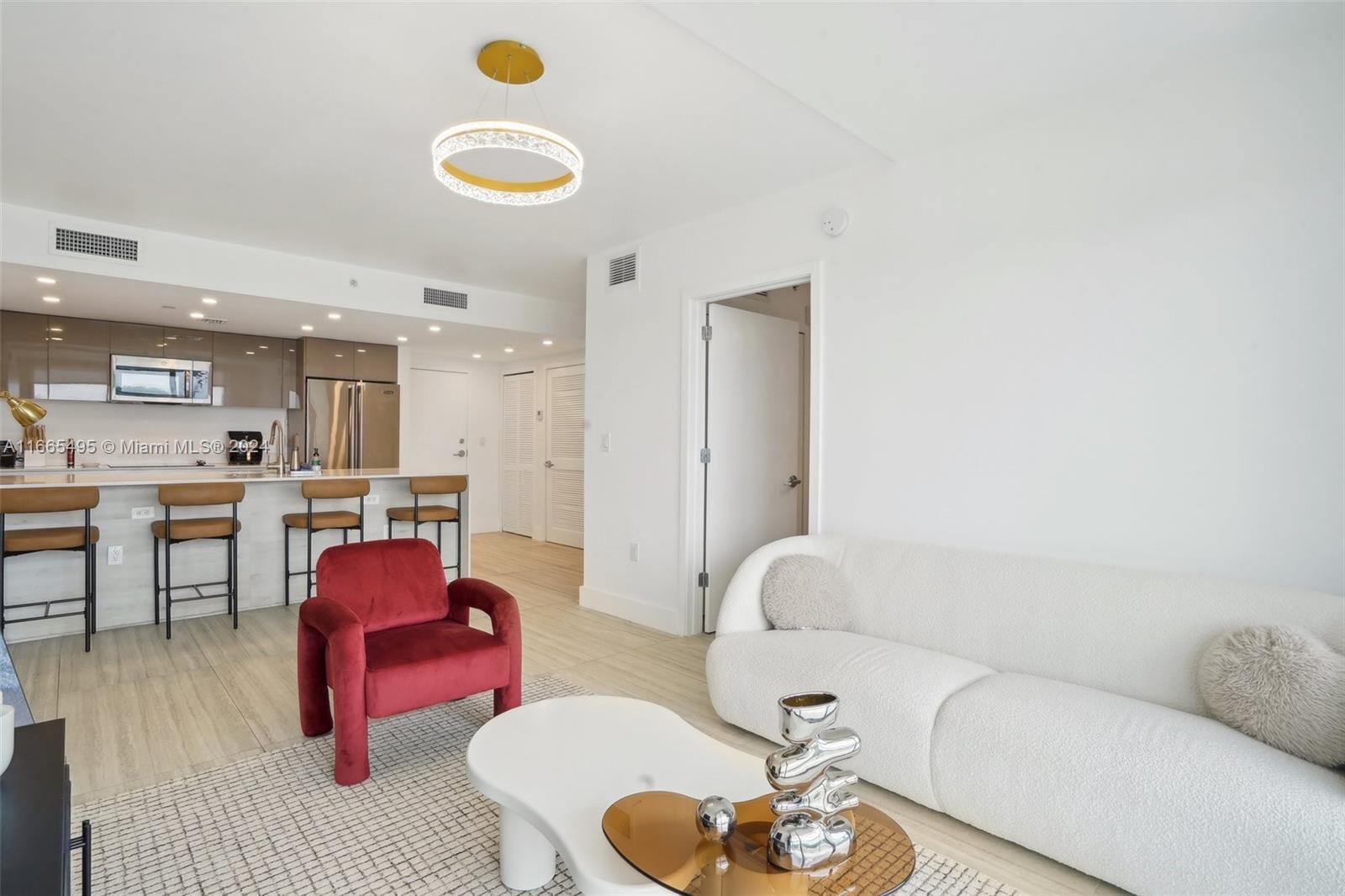Picture of 13800 Highland Dr # 503, North Miami Beach, FL 33181