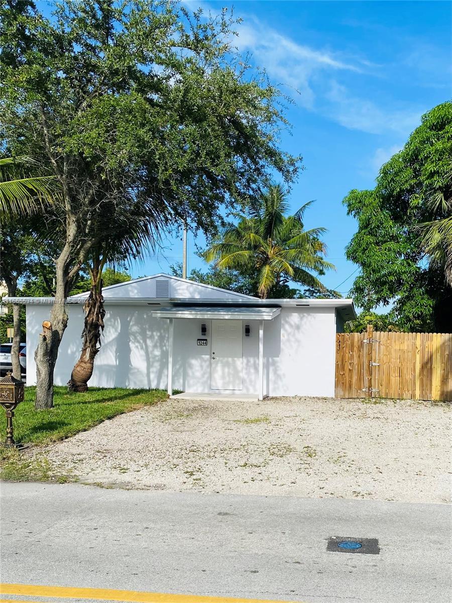 Picture of 1244 NW 1St Ave, Fort Lauderdale, FL 33311