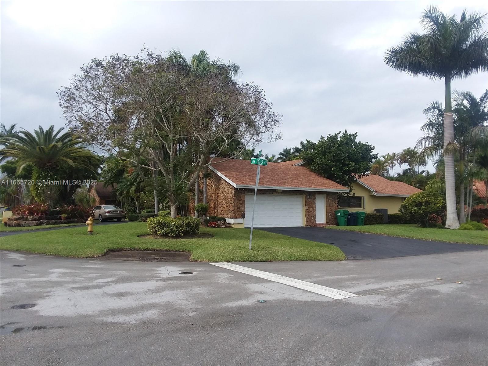 Picture of 10301 SW 144Th St, Miami, FL 33176