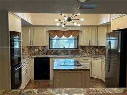 Picture of 10301 SW 144Th St, Miami, FL 33176