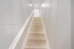 Picture of 2021 SE 10Th Ave # 204, Fort Lauderdale, FL 33316