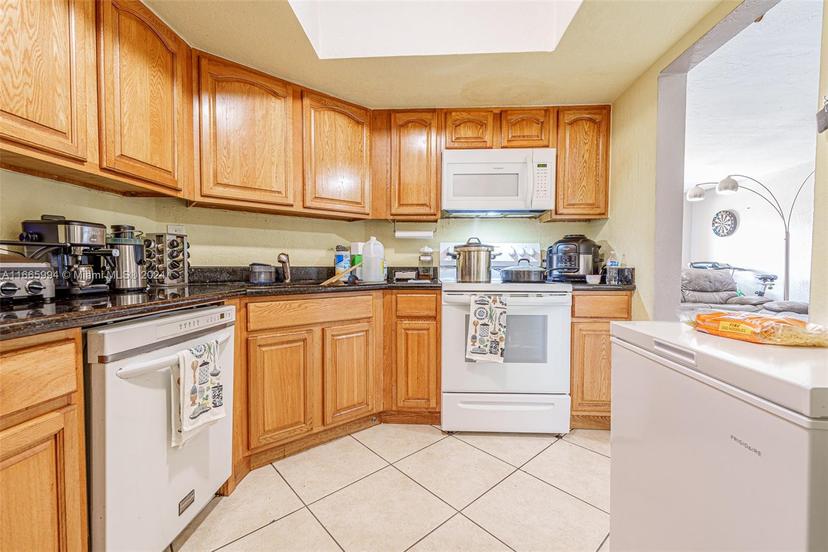 Picture of 7410 SW 82Nd St # K302, Miami FL 33143