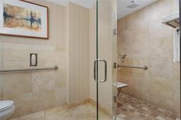 Picture of 1437 Collins Ave # 304, Miami Beach, FL 33139