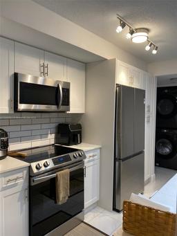 Picture of 9401 SW 4Th St # 108, Miami, FL 33174