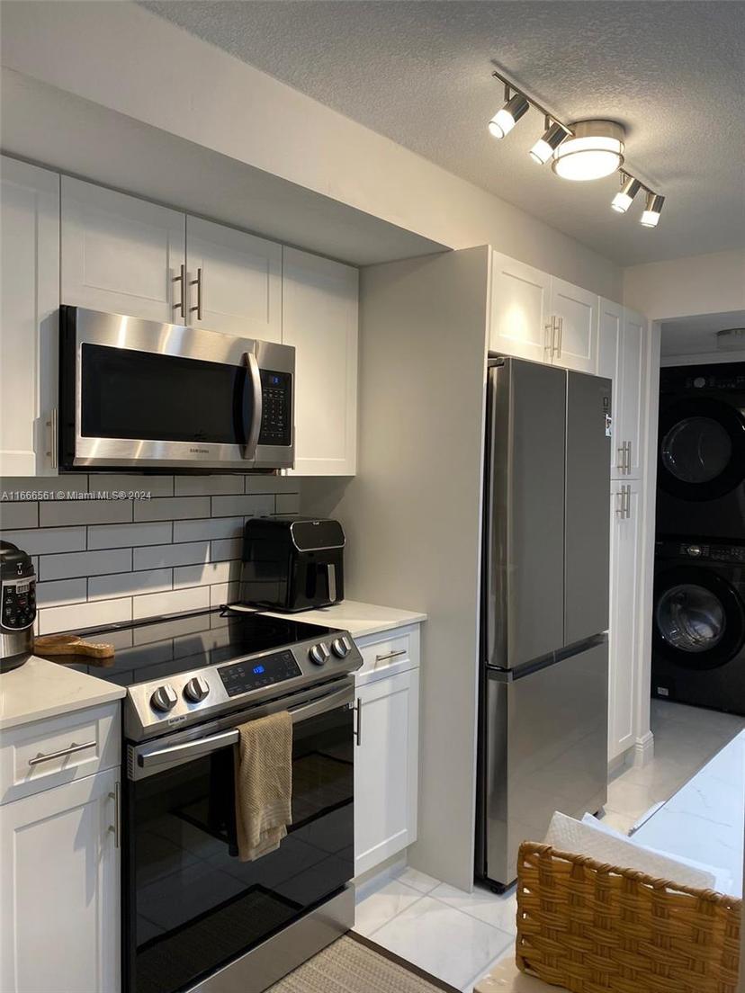 Picture of 9401 SW 4Th St # 108, Miami FL 33174