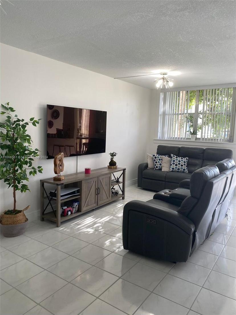 Picture of 9401 SW 4Th St # 108, Miami FL 33174