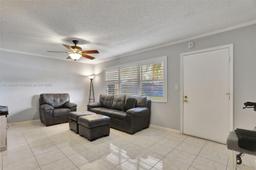 Picture of 2405 Antigua Cir # E1, Coconut Creek, FL 33066