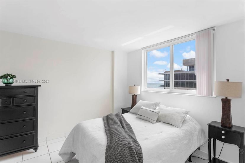 Picture of 345 Ocean Dr # 1010, Miami Beach FL 33139