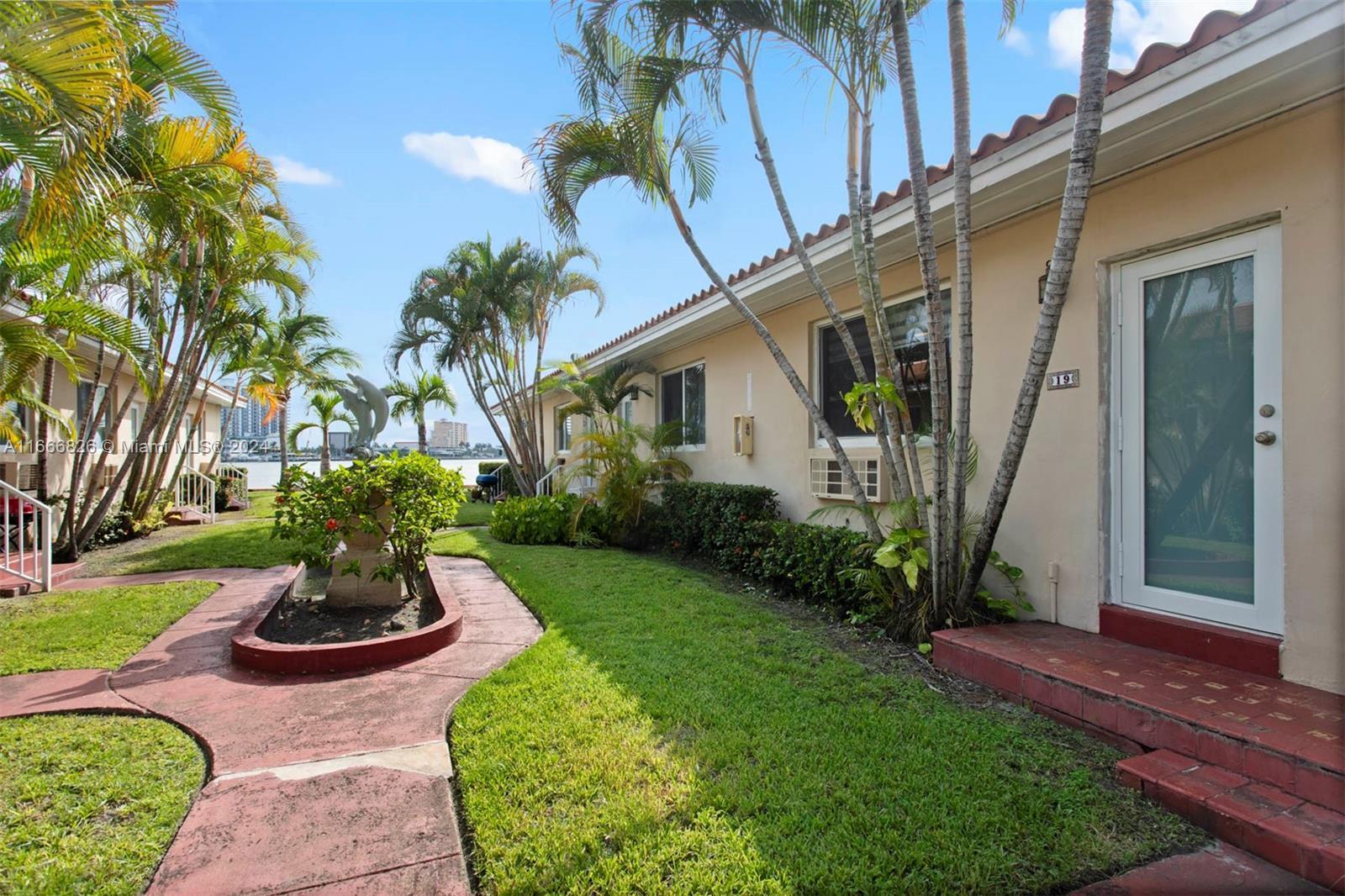 Picture of 2170 Bay Dr # 19, Miami Beach, FL 33141