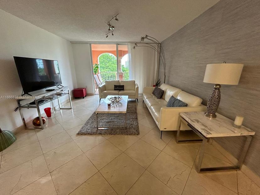 Picture of 19877 E Country Club Dr # 3603, Aventura FL 33180