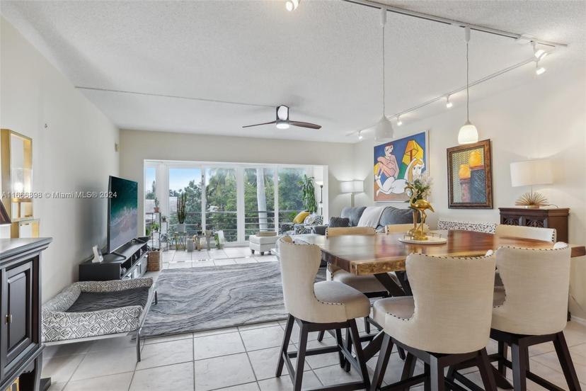 Picture of 3050 NE 47Th Ct # 205, Fort Lauderdale FL 33308