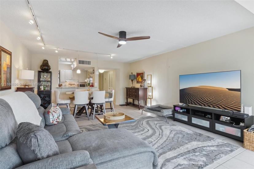 Picture of 3050 NE 47Th Ct # 205, Fort Lauderdale FL 33308