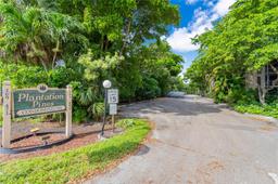Picture of 469 N Pine Island Rd # B202, Plantation, FL 33324