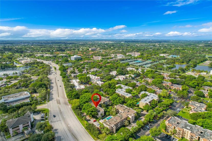 Picture of 469 N Pine Island Rd # B202, Plantation FL 33324