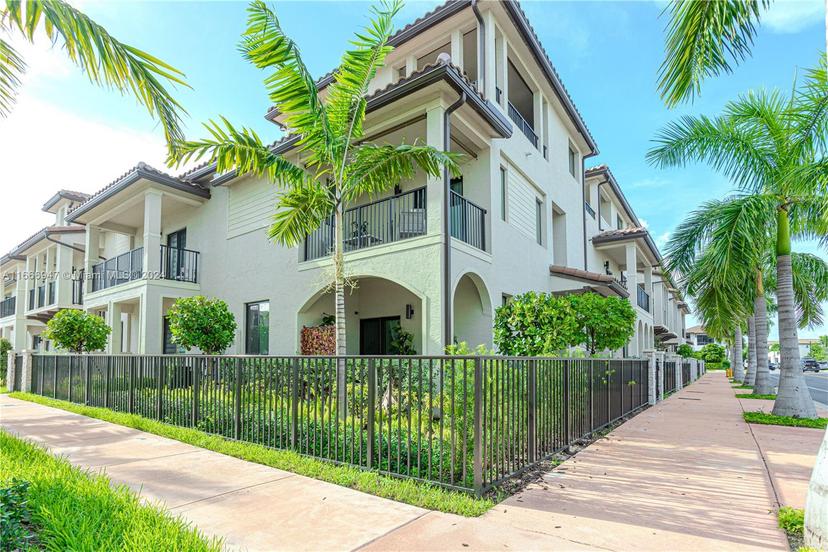 Picture of 4260 NW 82Nd Ave, Doral FL 33166