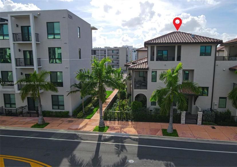Picture of 4260 NW 82Nd Ave, Doral FL 33166
