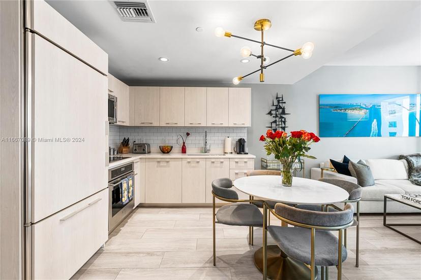 Picture of 45 SW 9Th St # 4007, Miami FL 33130