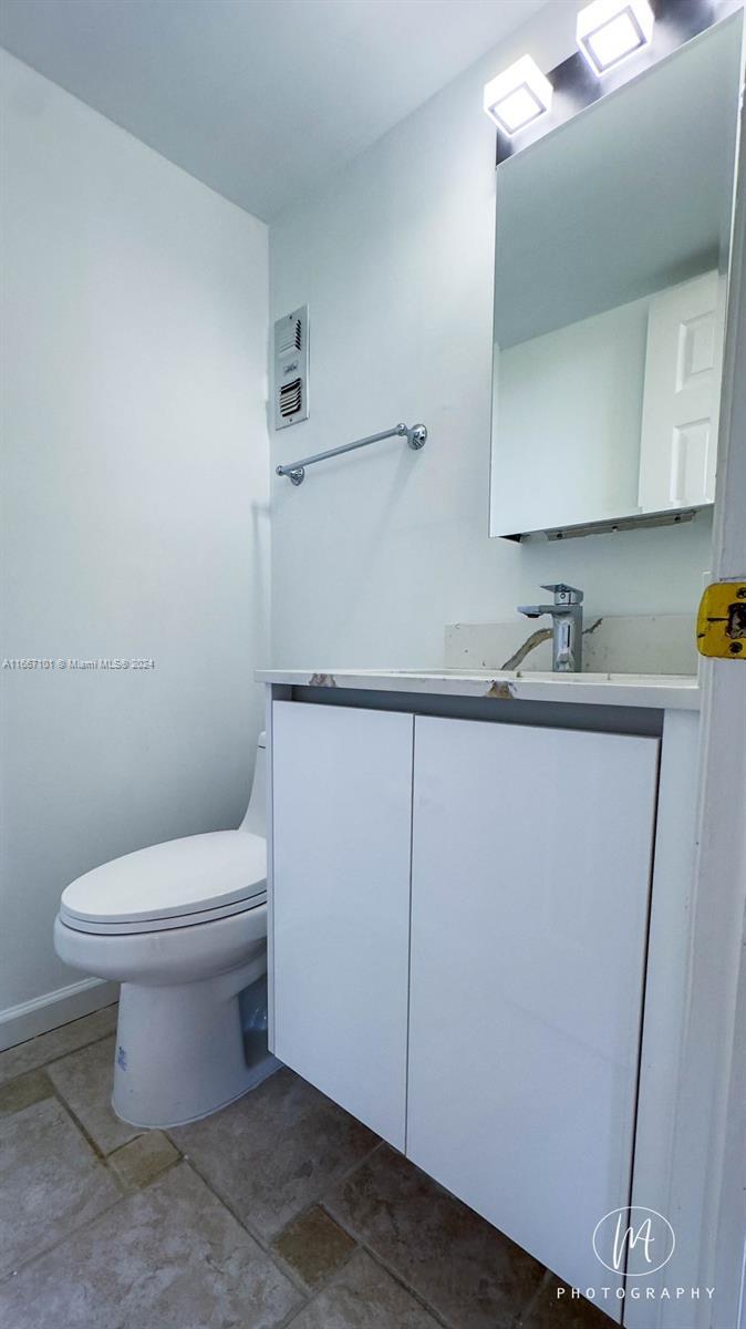 Picture of 1731 SE 15Th St # 315, Fort Lauderdale FL 33316