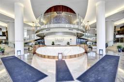Picture of 18101 Collins Ave, Sunny Isles Beach, FL 33160