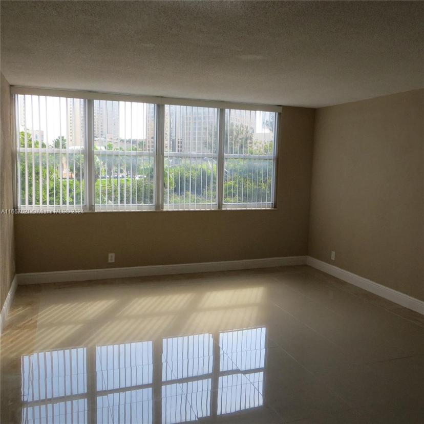 Picture of 9143 SW 77Th Ave # B403, Miami FL 33156