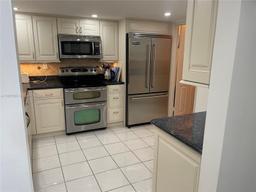 Picture of 1717 N Bayshore Dr # 2531, Miami, FL 33132
