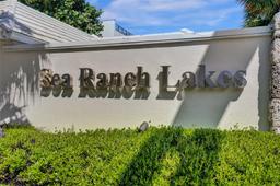 Picture of 6 Tahoe Ln, Sea Ranch Lakes, FL 33308