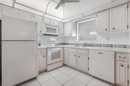 Picture of 5300 Washington St # C111, Hollywood, FL 33021