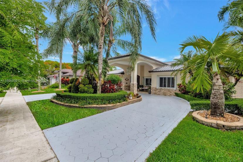 Picture of 15430 SW 115Th Ter, Miami FL 33196