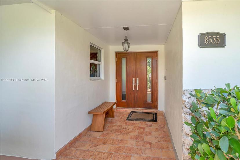 Picture of 8535 SW 80Th Pl, Miami FL 33143