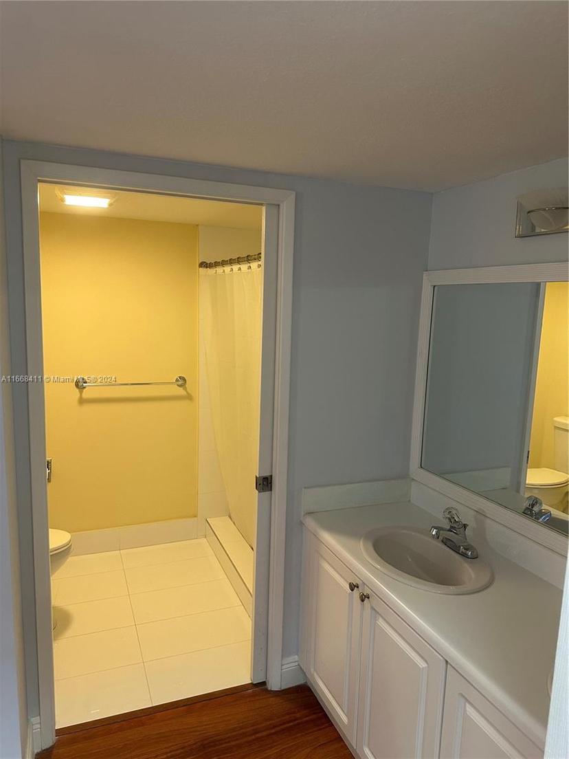Picture of 800 SW 137Th Ave # 414G, Pembroke Pines FL 33027