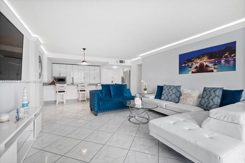 Picture of 3800 S Ocean Dr # 410, Hollywood FL 33019