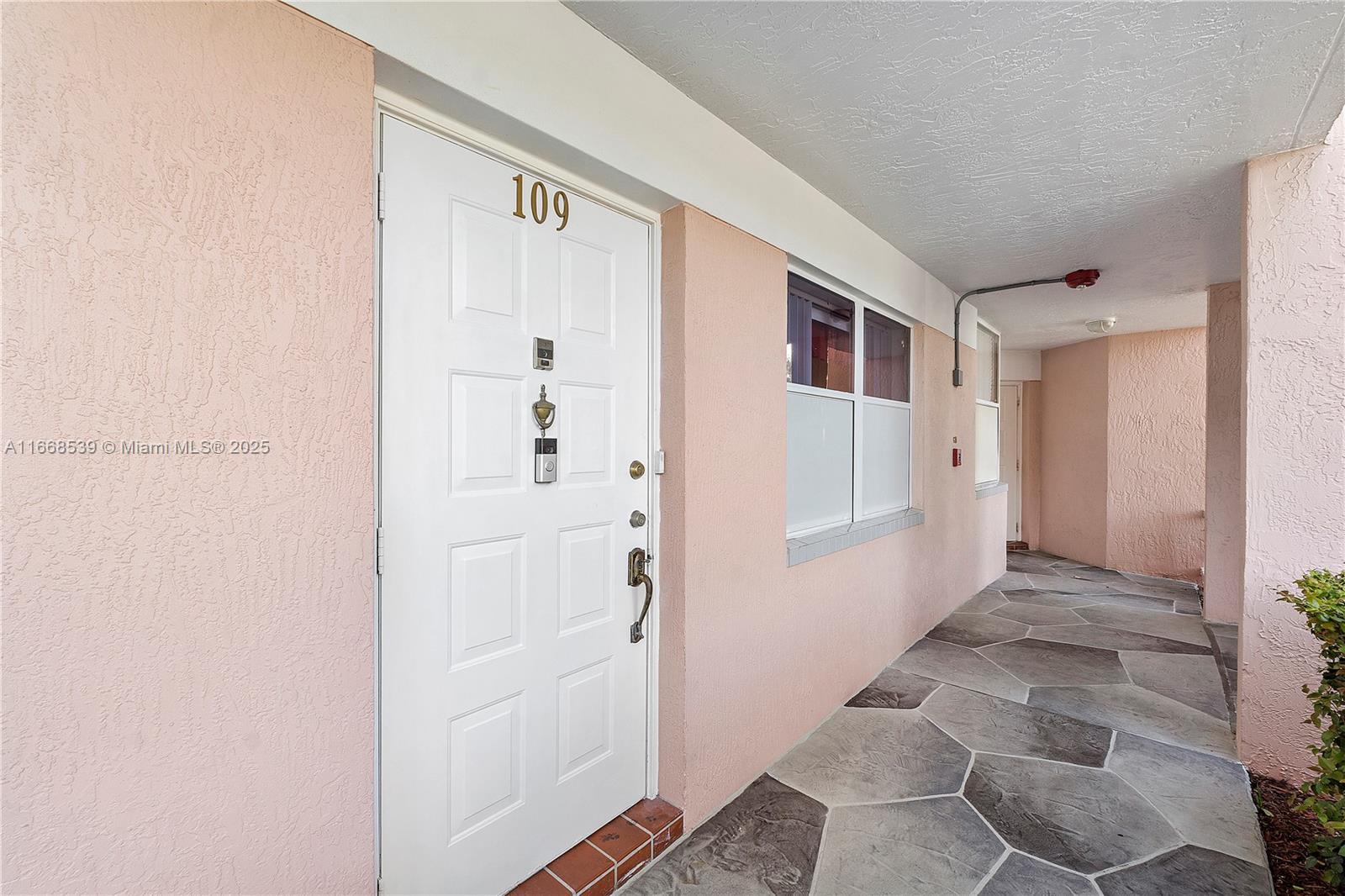 Picture of 2551 NW 103Rd Ave # 109, Sunrise, FL 33322