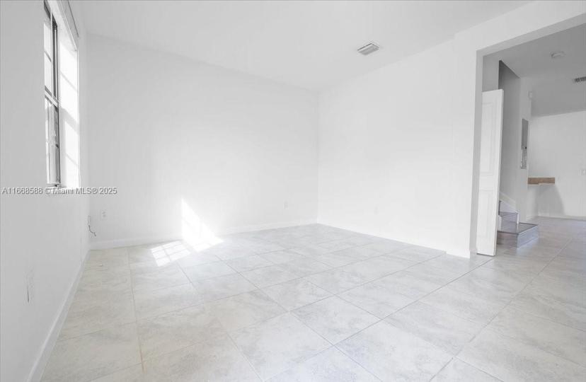 Picture of 11211 SW 249Th St, Homestead FL 33032