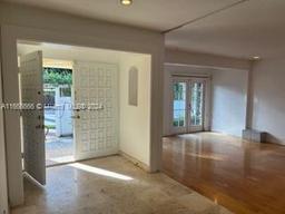 Picture of 301 W Rivo Alto Dr, Miami Beach, FL 33139
