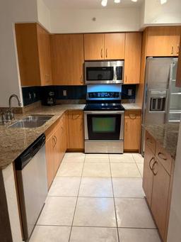 Picture of 1830 Radius Dr # 410, Hollywood, FL 33020