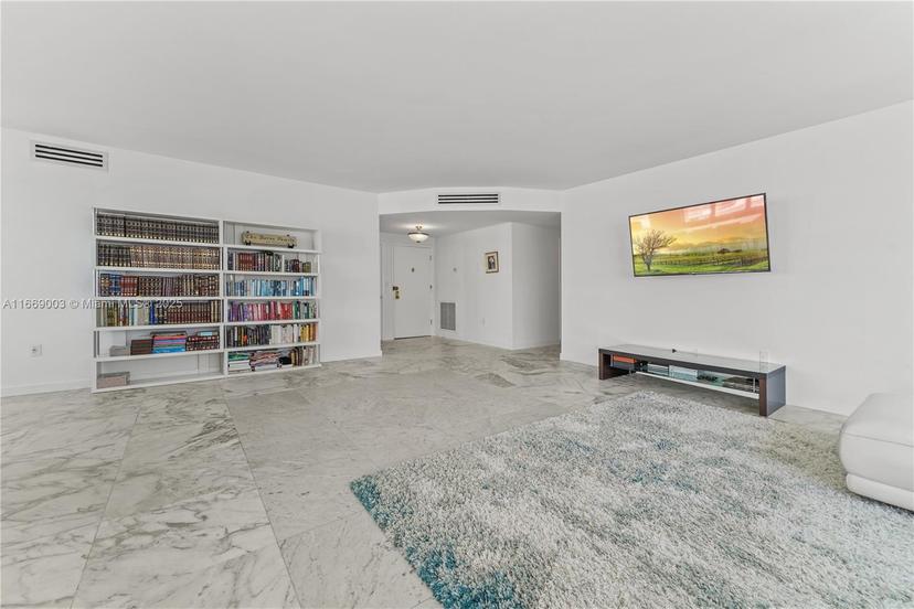 Picture of 5640 Collins Ave # 7B, Miami Beach FL 33140