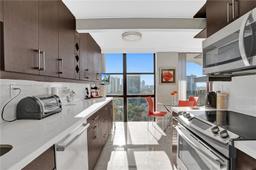 Picture of 18181 NE 31St Ct # 1908, Aventura, FL 33160