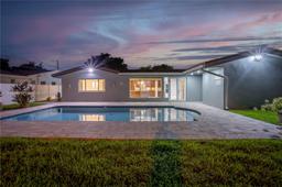 Picture of 2280 NE 203Rd Ter, Miami, FL 33180