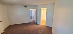 Picture of 215 Lake Pointe Dr # 210, Oakland Park, FL 33309