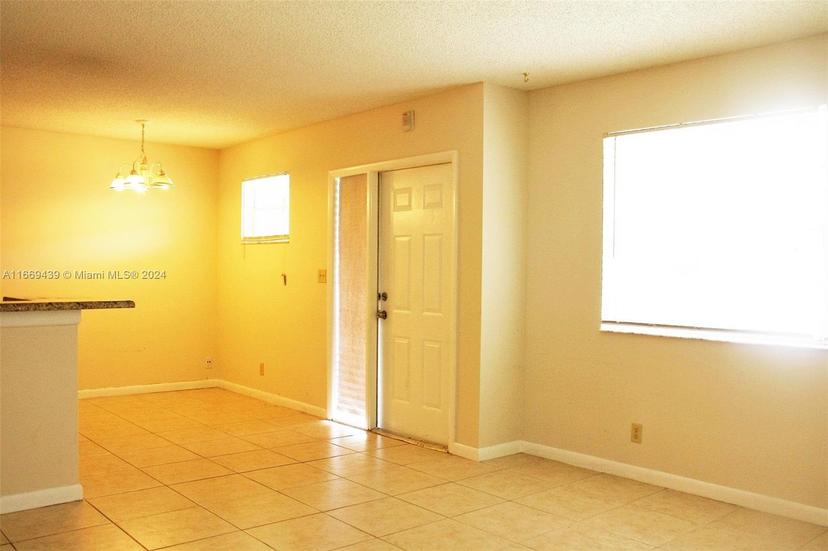 Picture of 11462 NW 43Rd St # 11462, Coral Springs FL 33065