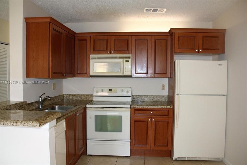 Picture of 11462 NW 43Rd St # 11462, Coral Springs FL 33065
