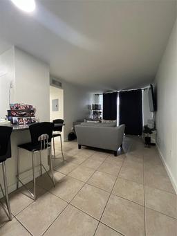 Picture of 8075 NW 7Th St # 109, Miami, FL 33126