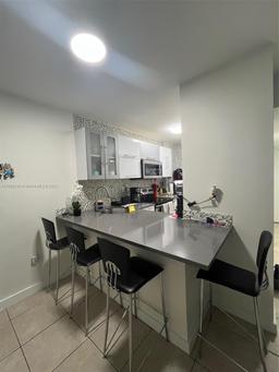 Picture of 8075 NW 7Th St # 109, Miami, FL 33126