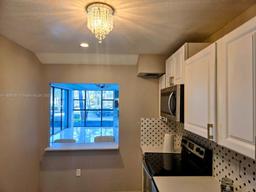Picture of 20505 E Country Club Dr # 138, Aventura, FL 33180