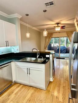 Picture of 6740 NW 109Th Ct, Doral, FL 33178