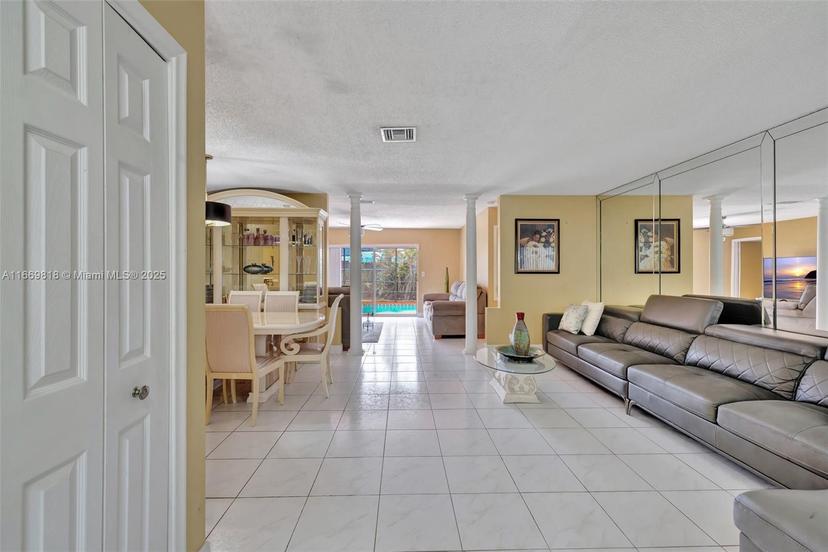 Picture of 1905 SW 87Th Ave, North Lauderdale FL 33068