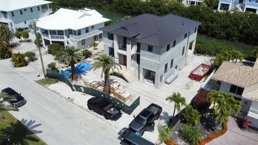 Picture of 230 15Th Circle, Key Colony FL 33051